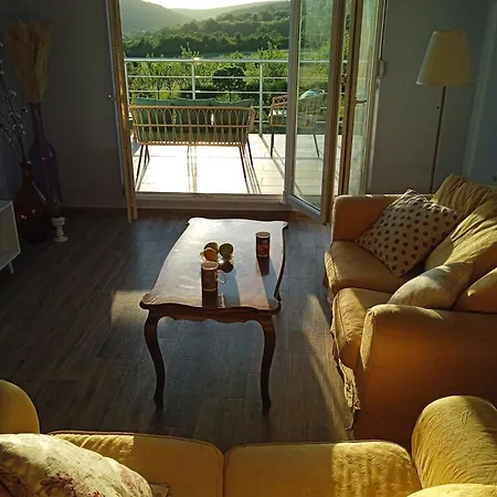 Tatil Evi Art House Kosmaj 2